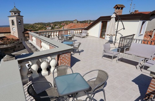 Casaleggio Boiro Apartment | Oasi Castellodilerma Park Terrace nel Monferrato Case Vacanza
