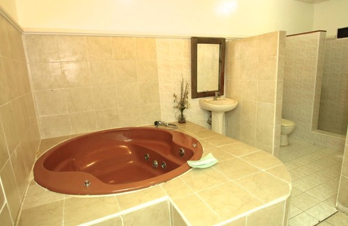 Munoz Hotel | Oasis Adult Resort