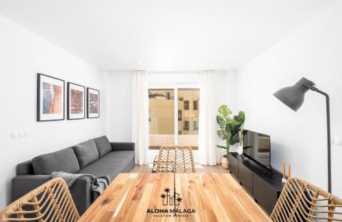 Las Acacias Apartment | Oasis Beach, Pedregalejo By AlohaMálaga