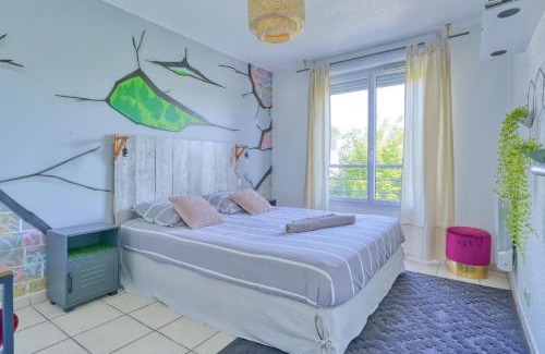 Les Aunettes Apartment | Oasis d'Exception avec Terrasse Privée & Piscine !