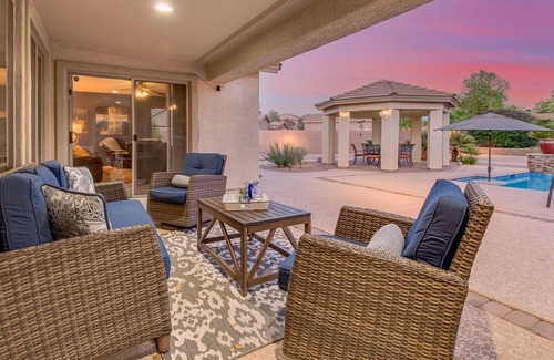 San Tan Valley House | Oasis in The Desert! 5 Bedrooms, 3 Baths, Heated Resort Pool and Spa! Separate Casita! by Redawning