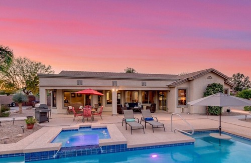 San Tan Valley House | Oasis in The Desert! 5 Bedrooms, 3 Baths, Heated Resort Pool and Spa! Separate Casita! by Redawning