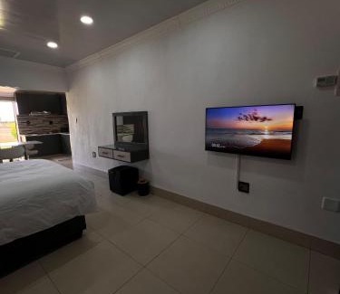 Volksrust House | Oasis Lux Apartments