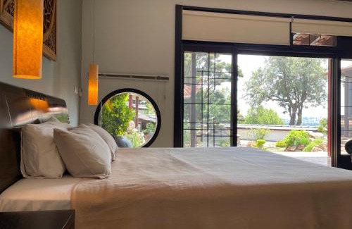 Northcliff House | Oasis On Lily with OWN Pool
