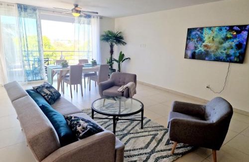 Simpson Bay Apartment | OASIS Penthouse with private garden & shared pool