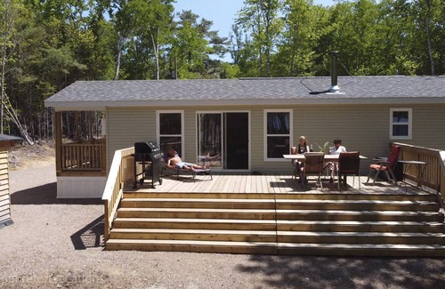 Cape Breton Island House | Oasis Retreat Right On Bras d'Or Lake With Private Beach and Kayaks