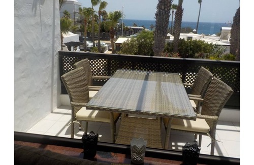 Los Pocillos Apartment | Oasis San Antonio 2 bedroom first floor luxury Apartment in Puerto Del Carmen