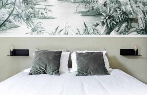 Roanne Apartment | Oasis Tropicale - Appartement Cosy et Calme à 10 min de la Gare de Roanne