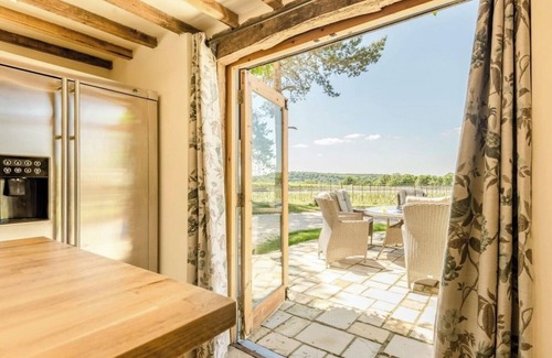 Alton Cottage | Oast House - Otium Wine Estate