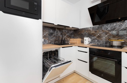 Srodmiescie Apartment | Obrońców Wybrzeża 8 | Apartment | Parking