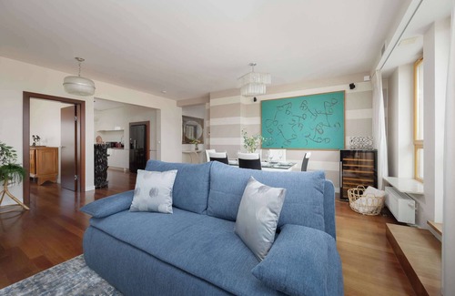Wlochy Apartment | Obywatelska 5 | Warszawa | Spacious & Stylish Apartment | Two Parking Spaces |