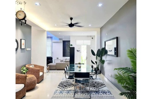 Tanjung Bungah House | Ocean 13 海洋拾叁 Shamrock Beach BigGroup 4 bedroom