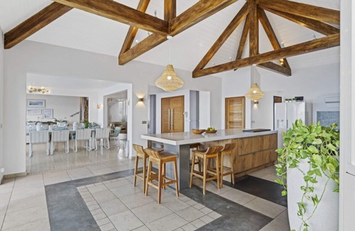 Grand Case Villa | Ocean 5 Happy Bay 6 Bedroom Villa l Stunning Ocean Views l 2 beaches l close to Grand-Case dining