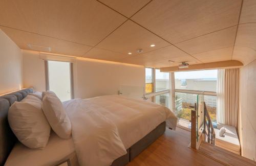 Seolcheon-myeon House | Ocean Bliss