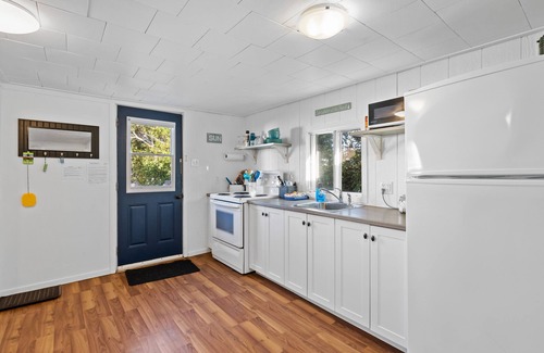 York Cottage | Ocean Breeze Cottage, Spacious 2 BRs, living room, full bathroom & a patio.