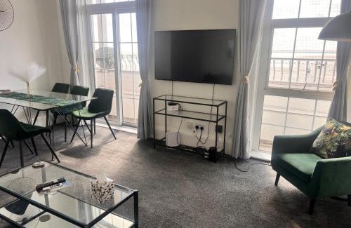 Southend-on-Sea Apartment | Ocean Breeze