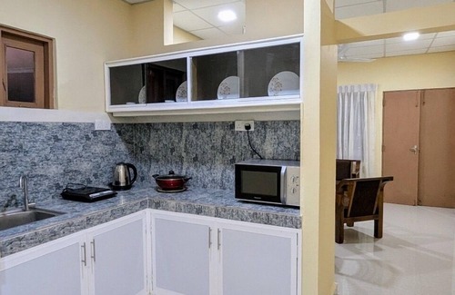 Wellawatta South Apartment | OCEAN BREEZE RETREAT A COASTAL GETAWAY IN COLOMBO
