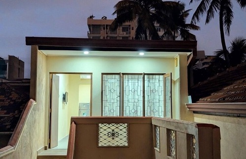 Wellawatta South Apartment | OCEAN BREEZE RETREAT A COASTAL GETAWAY IN COLOMBO