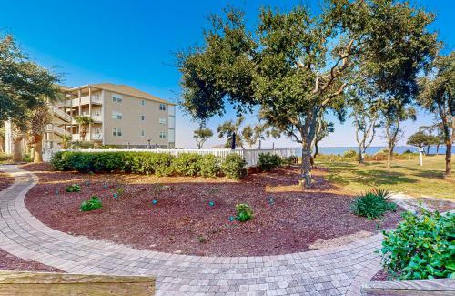 Indian Beach Apartment | Ocean Club 302