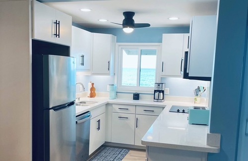 Kahaluu-Keauhou House | OCEAN FRONT 2bd/rm Townhome New Remodel Ocean and Sunset Views AC Pickleball!