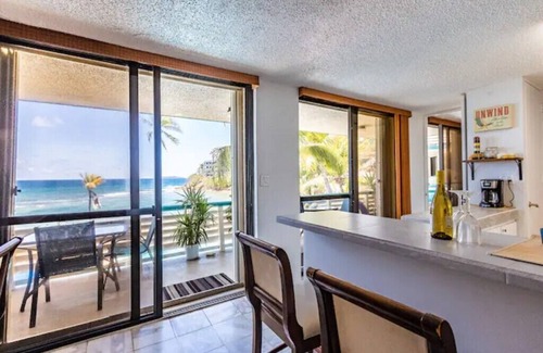 Bolongo Bay Condo | Ocean-Front 3 Bedroom Villa! Optional SUV Rental