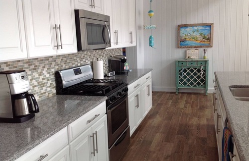 Hope Town House | Ocean Front Home With Large Pool & Ideal Location- Hokie Hy