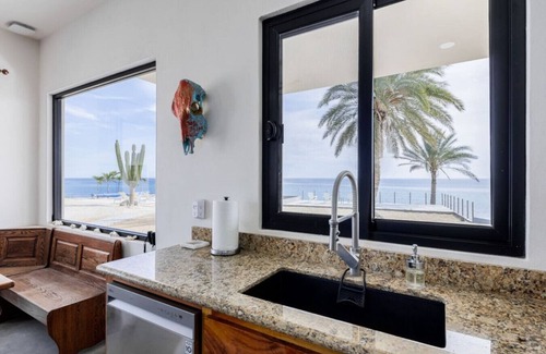 Los Barriles House | Ocean Front Infinity Pool, Rooftop Patio