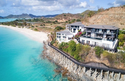 Fryes Beach Villa | Ocean front modern three bedroom apartment in e spectacular resort