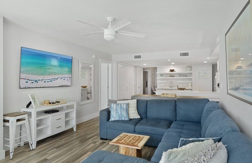North West Florida Apartment | Ocean Front Oasis 4 bedroom 2.5 bathroom unobstructed gulf view condo