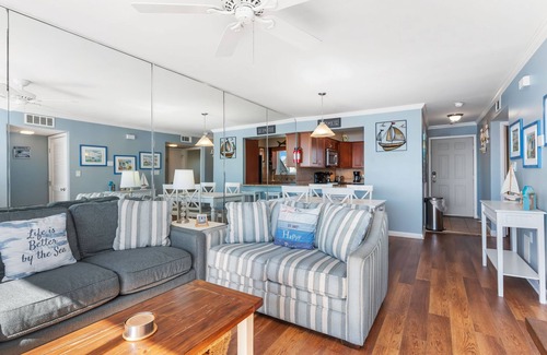 Caswell Beach Condo | Ocean Front Paradise: Centrally Located Condo with Pool Access