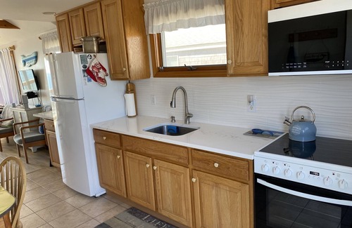 North Truro Cottage | Ocean Front, Private Beach, Freestanding Cottage, Awesome Views Of Cape Cod Bay