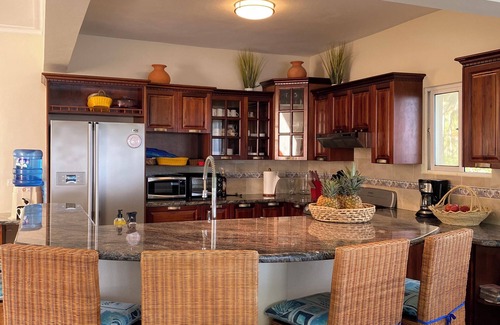 Samana House | Ocean front Villa with swimming pool on the beach for family vacation.