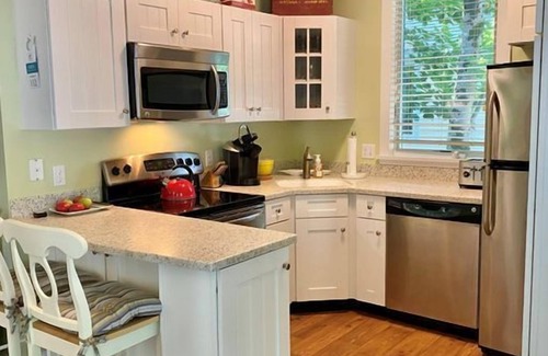 Seaglass Village Cottage | Ocean Hideaway at Seaglass Village Cottages