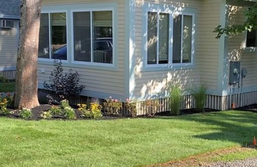 Seaglass Village Cottage | Ocean Hideaway at Seaglass Village Cottages