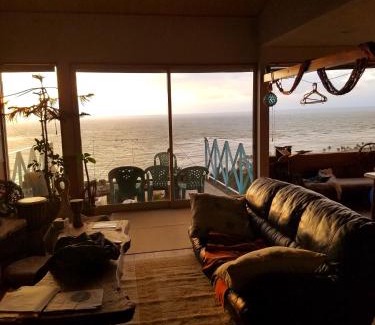 Miyazaki House | Ocean Home Guest House