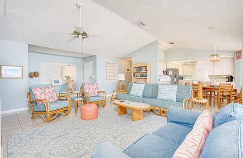 Wilbur-By-The-Sea House | "Ocean Oasis" - Direct, Oceanfront Home -4BR/4BA