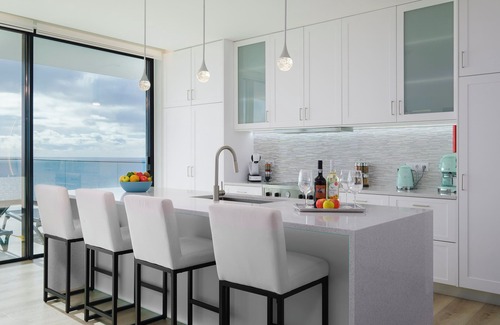 Ponta Garca House | Ocean Pearl - Deluxe Ocean View with Heated Pool