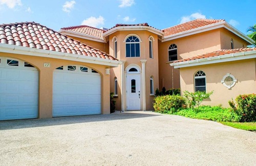 Porters Villa | Ocean Pearl Villa - Upscale vacation villa rental