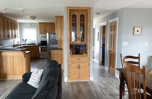 French Village Cottage | Ocean Ridge Beach House - 3-bedrooms with screened-in porch, right on the beach