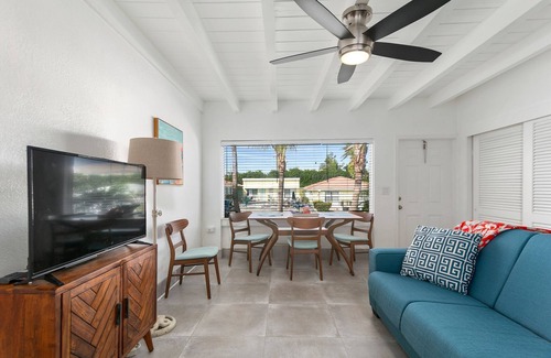 Ocean Ridge Resort | Ocean Ridge Boutique Apartment 14 with a large pool 200m from the beach