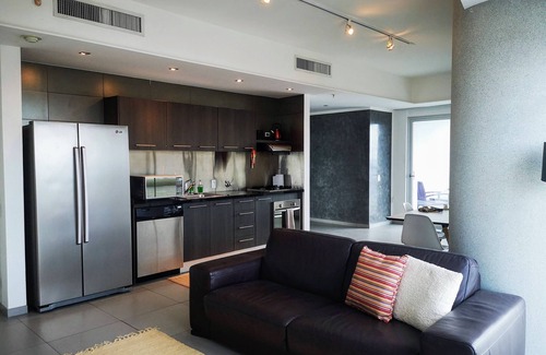 Calidonia Apartment | Ocean/Skyline Views, Fully Furnished Apartment, Iconic design, Ave Balboa