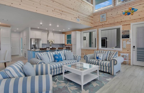 Leeward Sands House | Ocean Spirit | Near the Beach, Shopping + Dining!