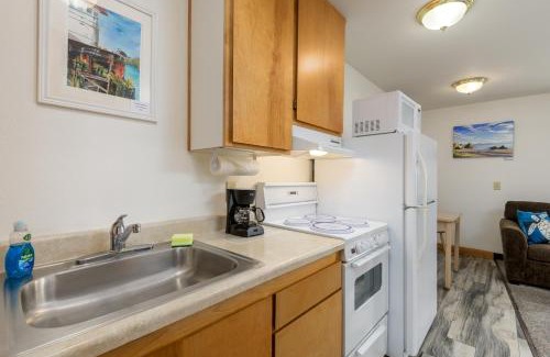 Harbor Hotel | Ocean Suites Motel