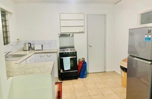 Nuku'alofa House | Ocean Tonga Cottage Private Double Room in Nuku'alofa Town