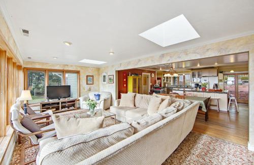 Mendocino House | Ocean Trails