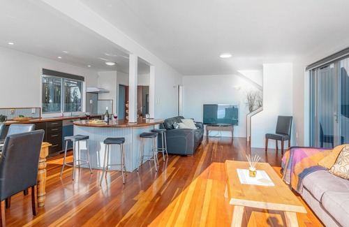 Tairua House | Ocean View Beach Beauty - Tairua Holiday Home