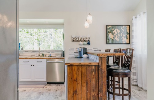 Eastsound House | Ocean View House, Outdoor TV, Firepit, Hot Tub, One Mile to Town!