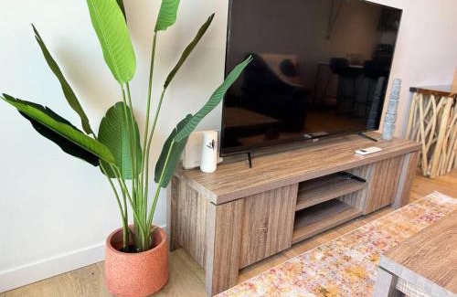 Werribee South Apartment | Ocean View - Lighthouse Apt
