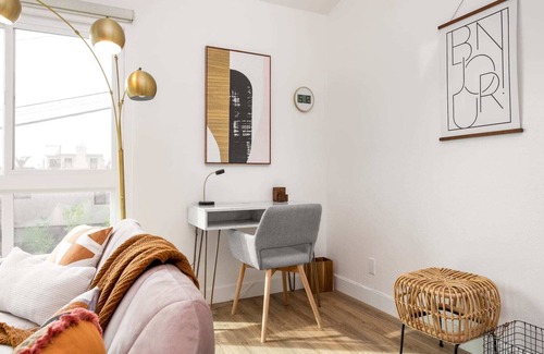 Gas Lamp Section House | OCEAN VIEW LUXURY Manhattan Beach Townhouse