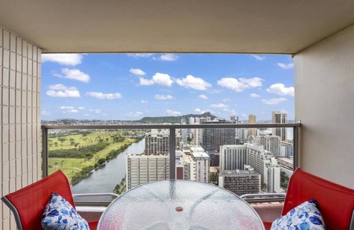 McCully - Moiliili Condo | "Ocean View" studio39th Flr @ Isle Colony by HOC
